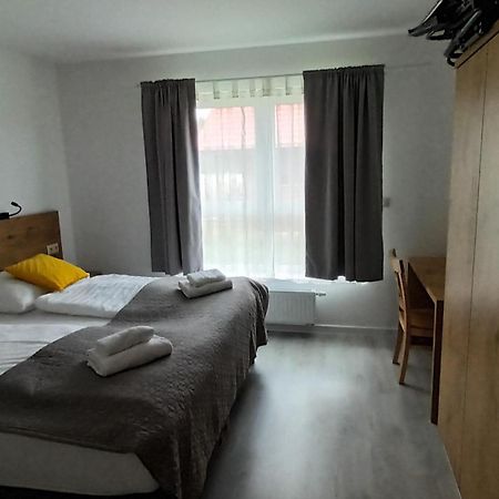 Milo Mare Apartaments Миелно Екстериор снимка