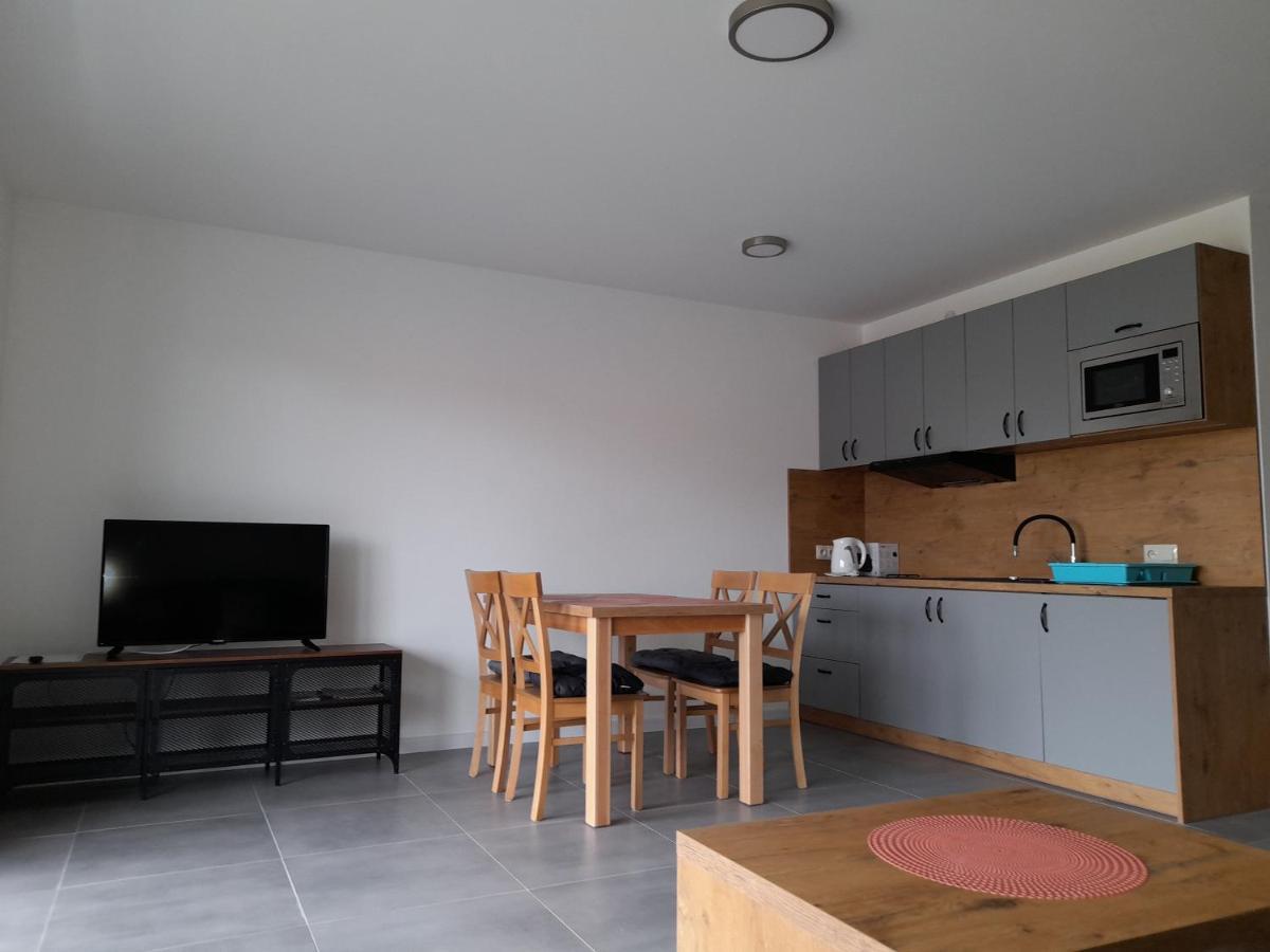 Milo Mare Apartaments Миелно Екстериор снимка