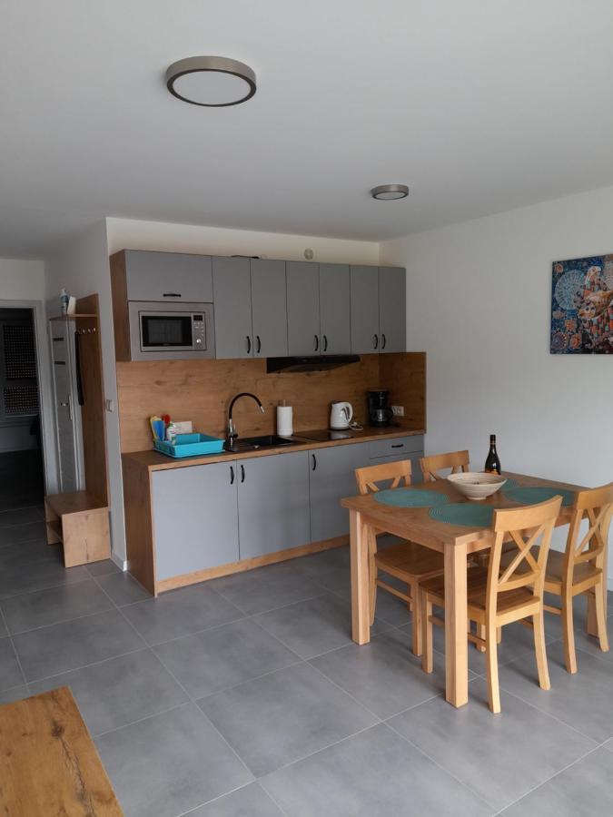 Milo Mare Apartaments Миелно Екстериор снимка