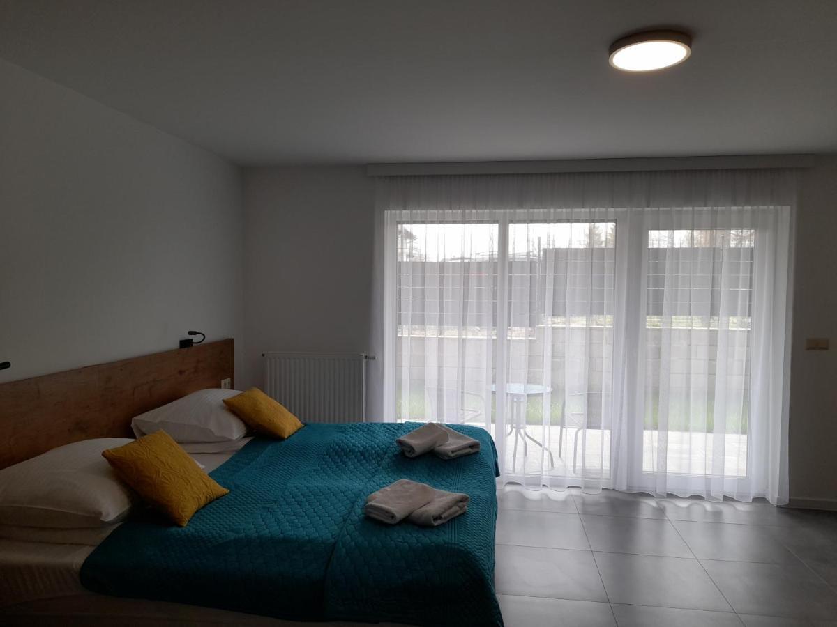 Milo Mare Apartaments Миелно Екстериор снимка