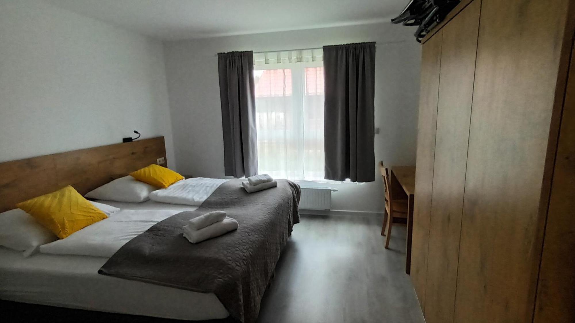 Milo Mare Apartaments Миелно Екстериор снимка